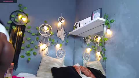 Snapshot of venusbsq chatting on 03.08.25 Venus online show from 03.08.25