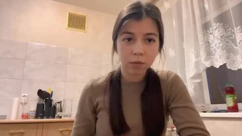 Snapshot of verdiedemoss chatting on 11.18.25 Verdi online show from 11.18.25