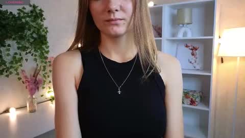 Snapshot of vernitashinsky chatting on 09.21.25 Olivia online show from 09.21.25