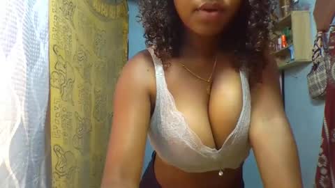 Snapshot of verolla31 chatting on 01.07.25 verolla31 online show from 01.07.25