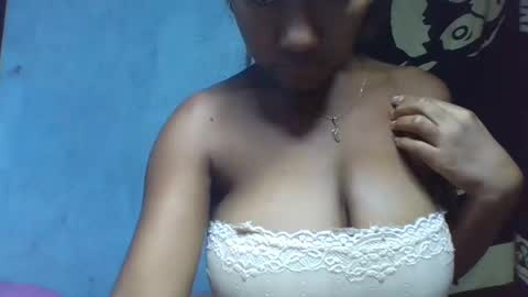 Snapshot of verolla31 chatting on 01.12.25 verolla31 online show from 01.12.25