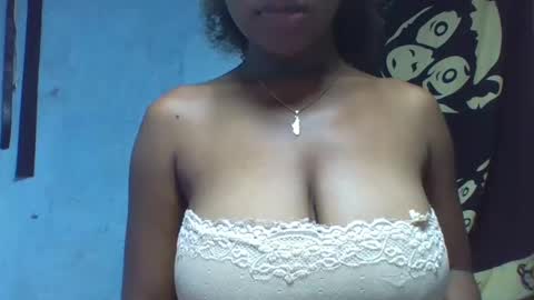 Snapshot of verolla31 chatting on 01.13.25 verolla31 online show from 01.13.25