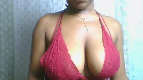 Snapshot of verolla31 chatting on 10.05.25 verolla31 online show from 10.05.25