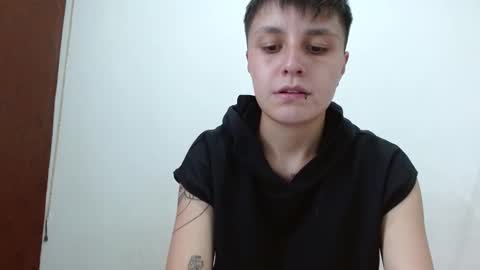 Snapshot of veronicaelite16 chatting on 02.18.25 Veronica Clark online show from 02.18.25