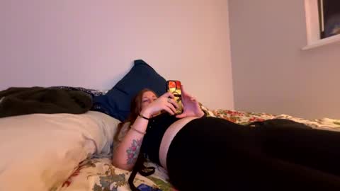 Snapshot of veronicalake chatting on 10.15.25 Veronica Lake online show from 10.15.25