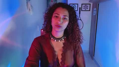 Snapshot of vicky_crazy chatting on 12.31.24 Vicky online show from 12.31.24