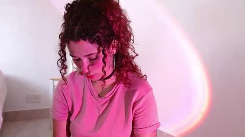 Snapshot of vicky_crazy chatting on 01.19.25 Vicky online show from 01.19.25