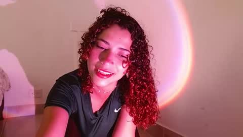 Snapshot of vicky_crazy chatting on 01.24.25 Vicky online show from 01.24.25