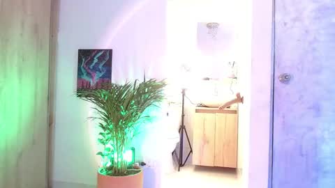 Snapshot of vicky_crazy chatting on 02.02.25 Vicky online show from 02.02.25