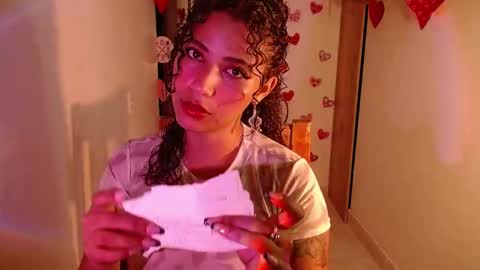 Snapshot of vicky_crazy chatting on 02.21.25 Vicky online show from 02.21.25