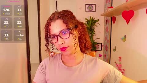 Snapshot of vicky_crazy chatting on 03.02.25 Vicky online show from 03.02.25