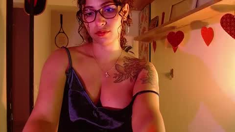 Snapshot of vicky_crazy chatting on 03.08.25 Vicky online show from 03.08.25