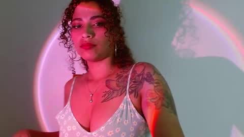 Snapshot of vicky_crazy chatting on 03.09.25 Vicky online show from 03.09.25