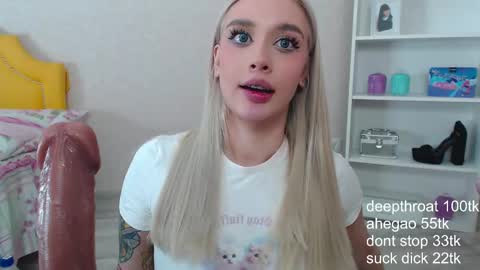 vickyfuckingdoll online show from 02.19.25