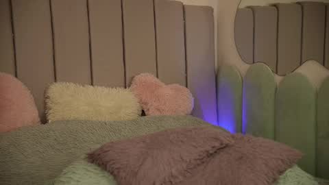 Snapshot of vickysecret96 chatting on 02.25.25 vickysecret96 online show from 02.25.25