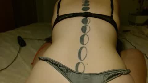 Snapshot of victoria97 chatting on 10.12.25 Victoria97 online show from 10.12.25