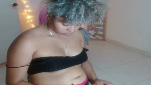 Snapshot of victoria_miler chatting on 12.19.24 VICKY online show from 12.19.24