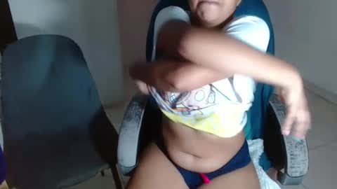 Snapshot of victoria_miler chatting on 01.29.25 VICKY online show from 01.29.25