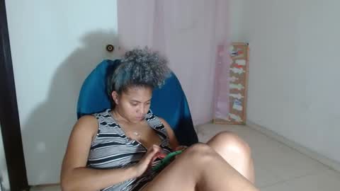 Snapshot of victoria_miler chatting on 01.31.25 VICKY online show from 01.31.25