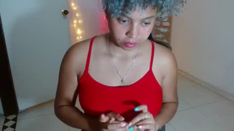 Snapshot of victoria_miler chatting on 01.31.25 VICKY online show from 01.31.25