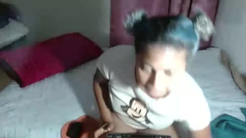 Snapshot of victoria_miler chatting on 02.06.25 VICKY online show from 02.06.25