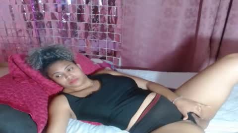 Snapshot of victoria_miler chatting on 02.20.25 VICKY online show from 02.20.25