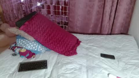 Snapshot of victoria_miler chatting on 02.23.25 VICKY online show from 02.23.25