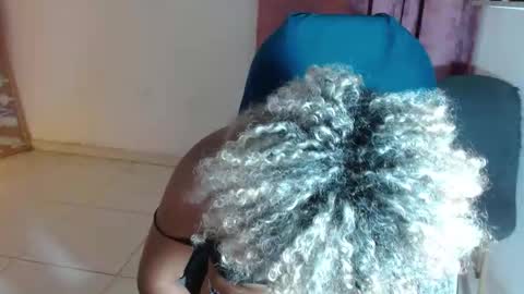 Snapshot of victoria_miler chatting on 03.06.25 VICKY online show from 03.06.25