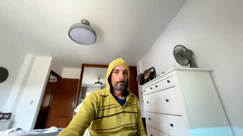 Snapshot of vidalter chatting on 12.15.24 Vidalter online show from 12.15.24