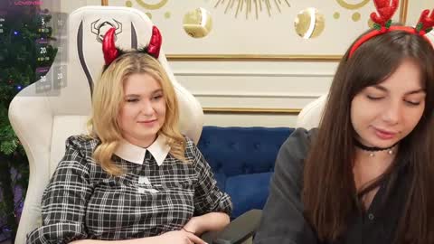 Snapshot of viktoria_storm chatting on 12.24.24 Alisa online show from 12.24.24