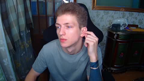 Snapshot of vince__dice chatting on 01.04.25 Dimoooooon online show from 01.04.25