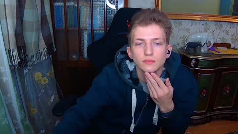 Snapshot of vince__dice chatting on 01.04.25 Dimoooooon online show from 01.04.25