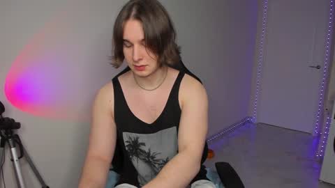 Snapshot of vincent__strong chatting on 01.29.25 Vincent Strong online show from 01.29.25