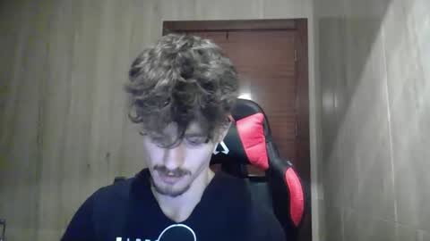 Snapshot of vincentprice69 chatting on 01.07.25 vincentprice69 online show from 01.07.25