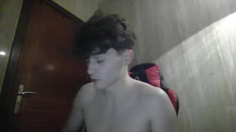 Snapshot of vincentprice69 chatting on 01.22.25 vincentprice69 online show from 01.22.25