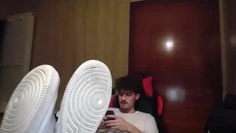 Snapshot of vincentprice69 chatting on 02.28.25 vincentprice69 online show from 02.28.25