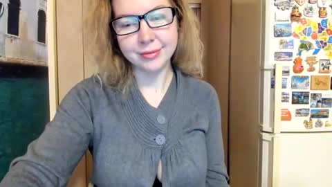 Snapshot of viodetta chatting on 10.29.25 viodetta online show from 10.29.25