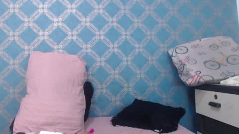 Snapshot of violeta_cute18 chatting on 01.17.25 Violeta online show from 01.17.25