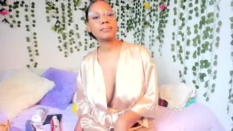 Snapshot of violeta_milleer chatting on 02.18.25 Violeta online show from 02.18.25