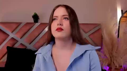 Snapshot of violetcollins_ chatting on 09.12.25 Call me Violet online show from 09.12.25