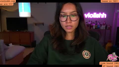 Snapshot of violishh chatting on 10.12.25 follow me on twitter violishh and ig violishh  online show from 10.12.25