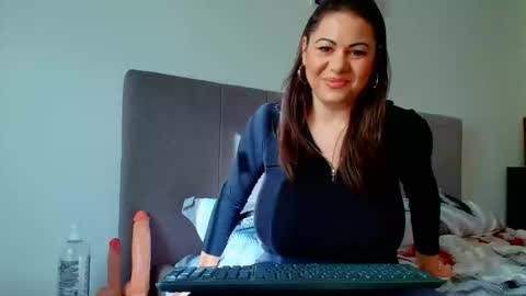 vixenvibesx online show from 10.19.25