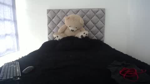 Snapshot of wade_wil chatting on 02.26.25 wade and antonella online show from 02.26.25