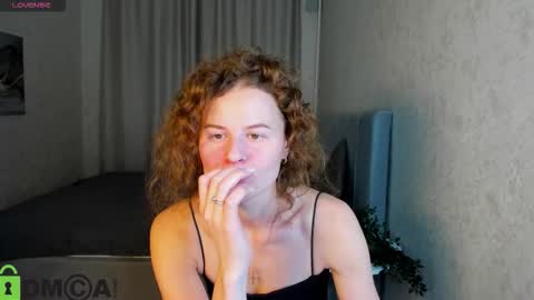 Snapshot of wanda_gomez chatting on 10.06.25 Wanda online show from 10.06.25