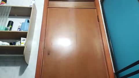 Snapshot of waningrosee chatting on 01.21.25 Waningrose  Lu online show from 01.21.25