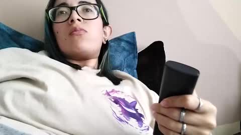 Snapshot of waningrosee chatting on 03.04.25 Waningrose  Lu online show from 03.04.25