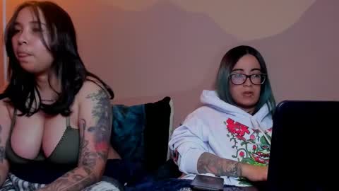 Snapshot of waningrosee chatting on 03.07.25 Waningrose  Lu online show from 03.07.25