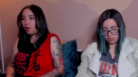 Snapshot of waningrosee chatting on 03.07.25 Waningrose  Lu online show from 03.07.25