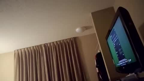 Snapshot of warmwetcaramel chatting on 11.12.25 warmwetcaramel online show from 11.12.25