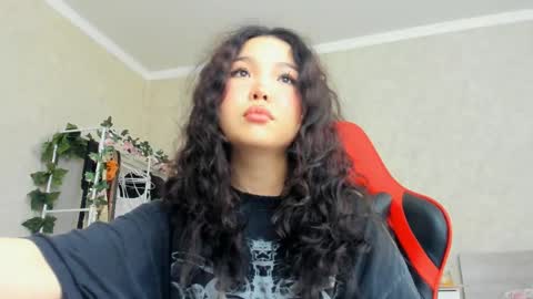 Snapshot of wastforu chatting on 02.18.25 wastforu online show from 02.18.25